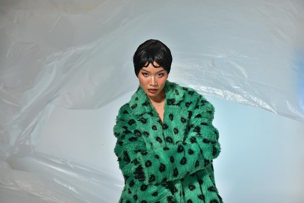 What Are the Latest Trends in UK Women's Fashion to Explore?